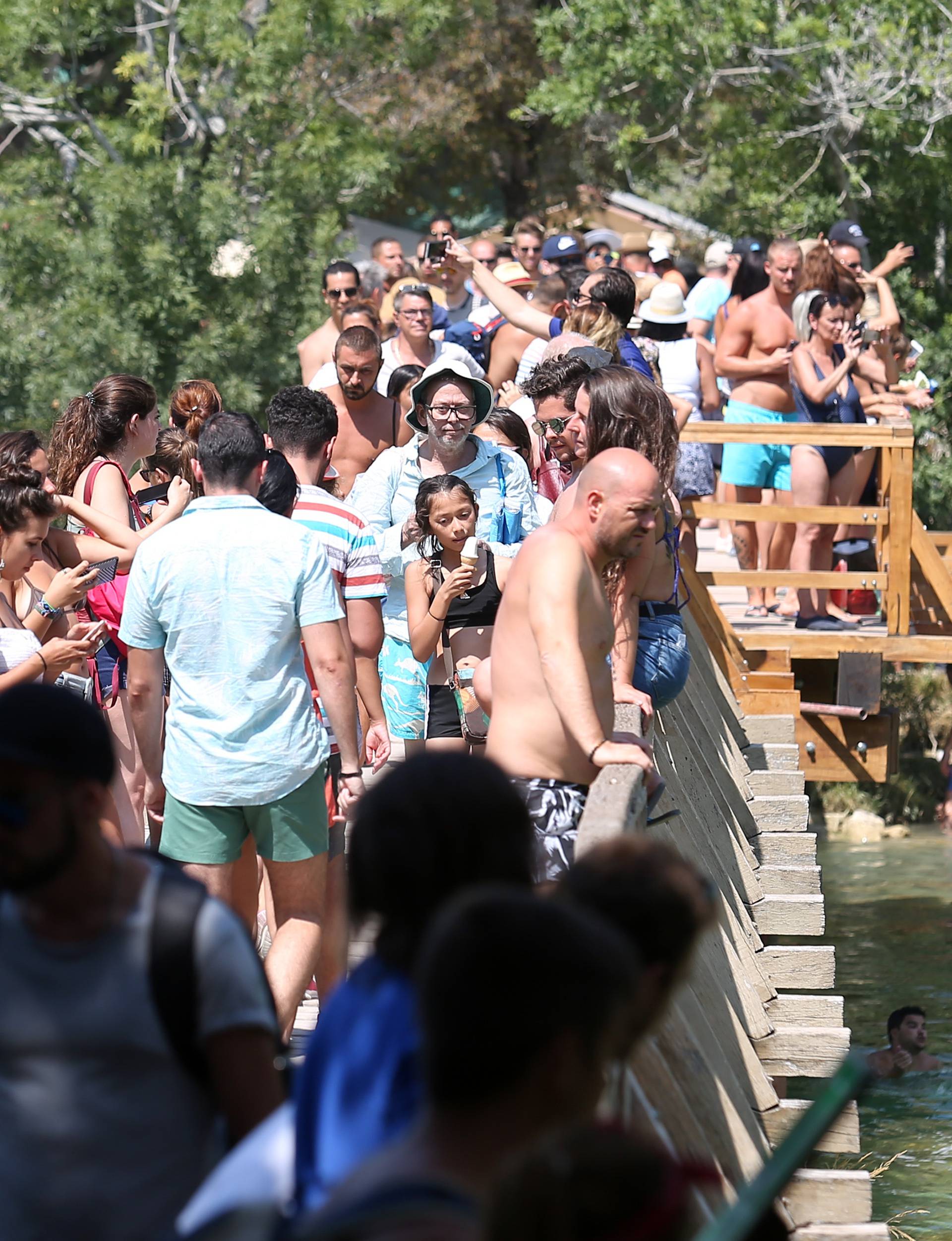 Ljepote Nacionalnog parka Krka i tijekom turistiÄke sezone zaista oÄaravaju