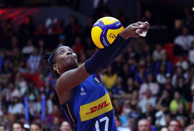 Women's World Championships - Semi Final - Italy v Brazil