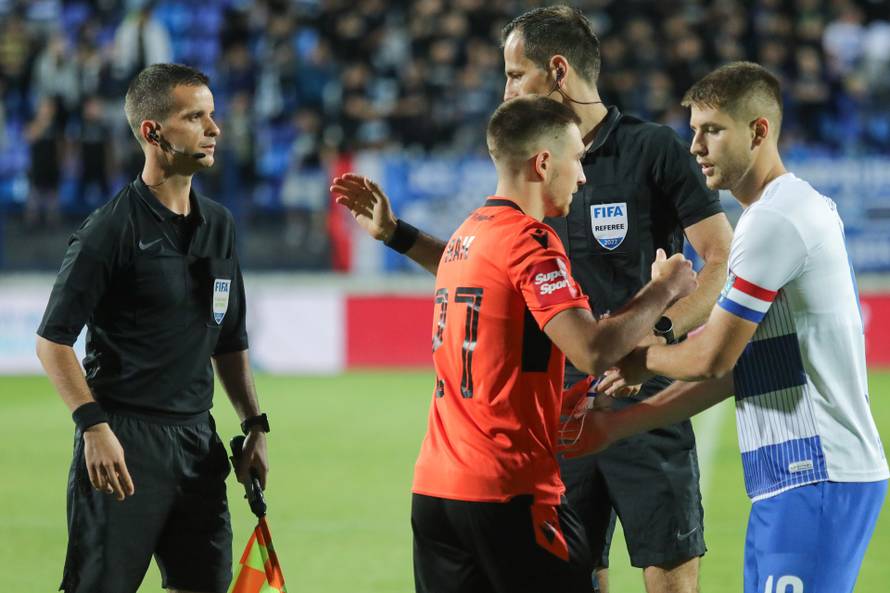 Osijek  i Šibenik susreli se u 8. kolu HNL-a