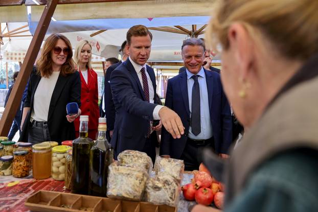 Zadar: Predsjednik Hrvatskog sabora Gordan Jandroković obišao je manifestaciju pod nazivom „Pijat na Pijaci“ 