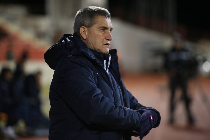 Pitamo vas: Je li došlo vrijeme za promjene na klupi Hajduka?