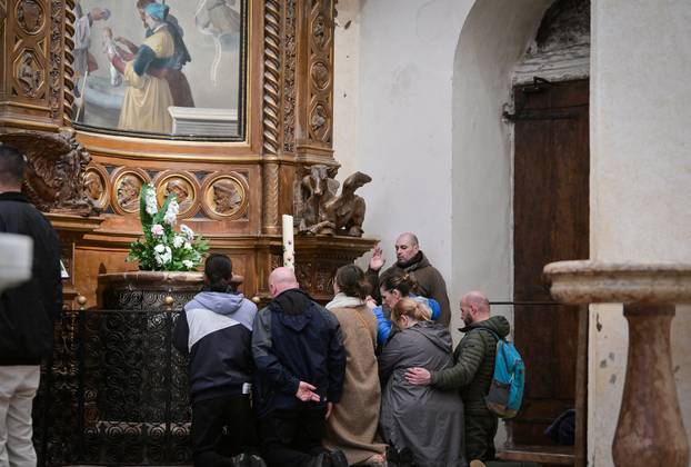 24sata Mnogobrojni hodočasnici pohodili su grad Assisi povodom obljetnice smrti Franje Asiškog
