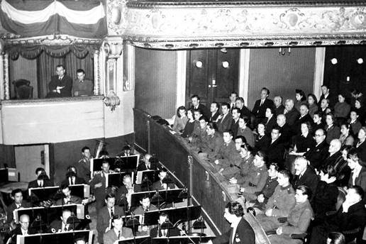 Dirigirao je i za Tita i za Paveli&cacute;a, a govorio: 'Kak mora biti, tak &cacute;e i biti!'