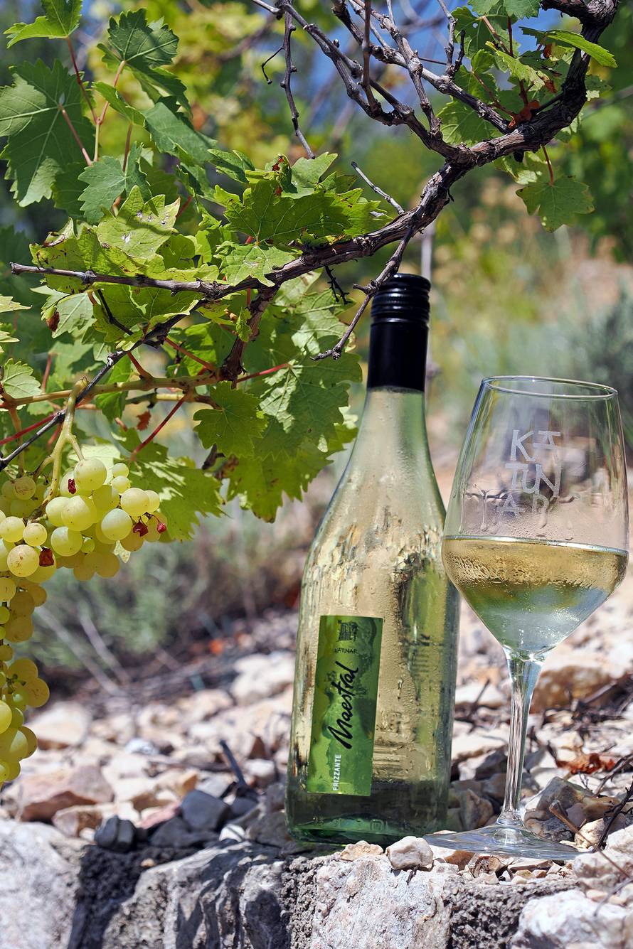 U Baškoj se uživa i ove jeseni