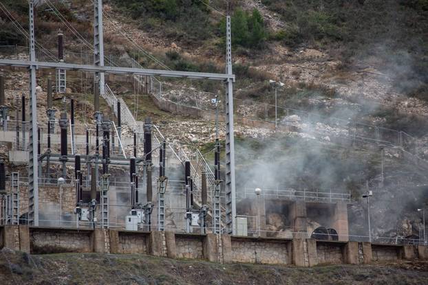 Dubrovnik: Nekoliko osoba prevezeneo u bolnicu zbog po??ara u HR Plat