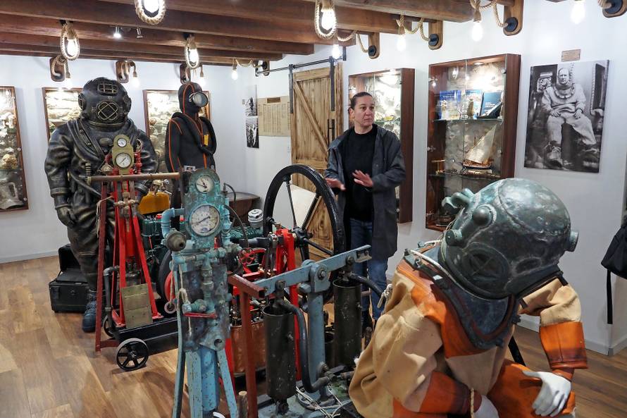 Šibenik: Skočite do Krapnja po spužve i koralje i saznajte tko su žene koje su oblikovale grad