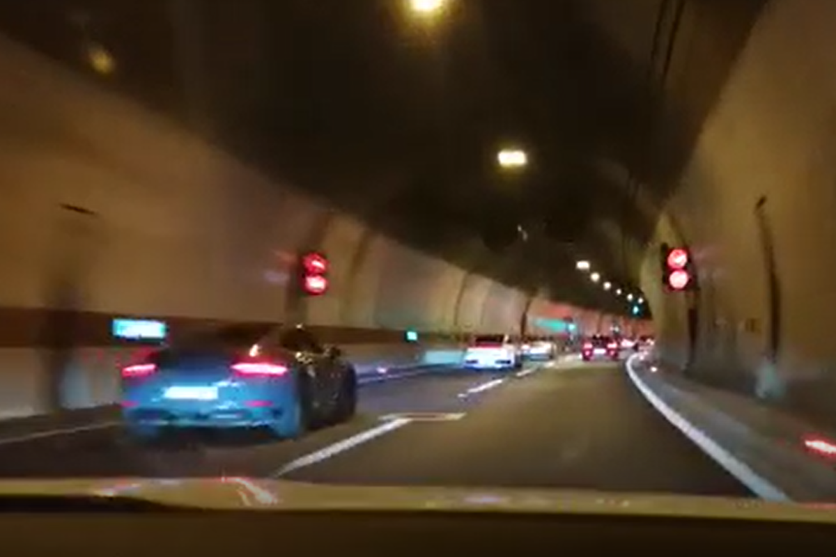 'Vozili smo se kroz Malu Kapelu, a pored nas je protutnjalo 30-ak Porschea 911. Lijepo su se čuli'