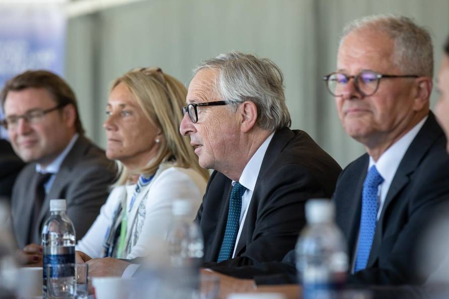 Plenki Junckera proveo kroz  obnovu zračne luke Dubrovnik