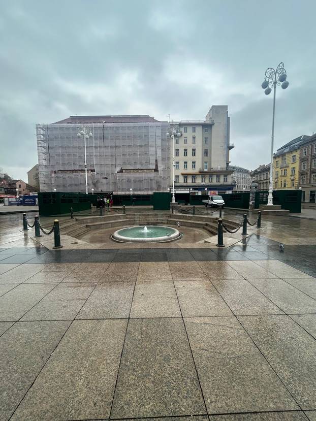 FOTO Ovo su adventske kućice na trgu, kako vam izgledaju?