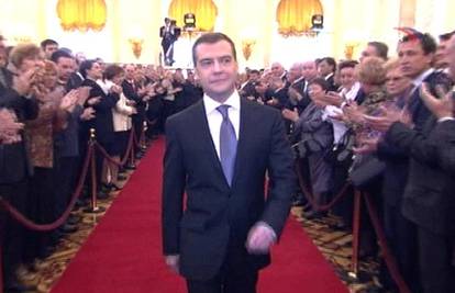 Kremlj: Dmitrij Medvedev prisegnuo za predsjednika
