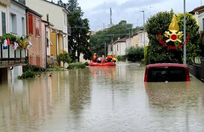 Razorne poplave u Italiji: Poginulo najmanje troje, na tisuće ljudi evakuirano