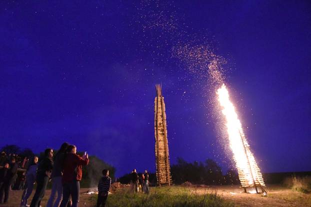 Popovec Kalnički: Paljenje najveće vuzmice u potkalničkim mjestima