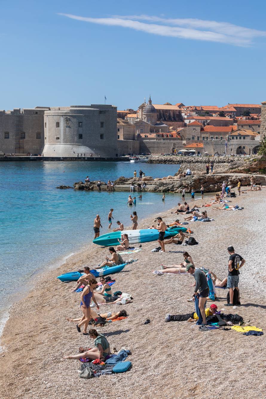 Dubrovnik: Ljetni ugođaj na plaži Banje
