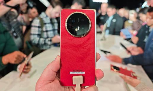 VIDEO Honor pomi&ccaron;e granice: Magic V6 je nevjerojatno tanak  i ima impresivnu bateriju