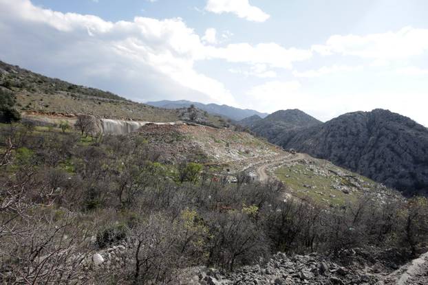 24SATA Sveti Juraj: Odlagalište otpada u sklopu Parka prirode Velebit