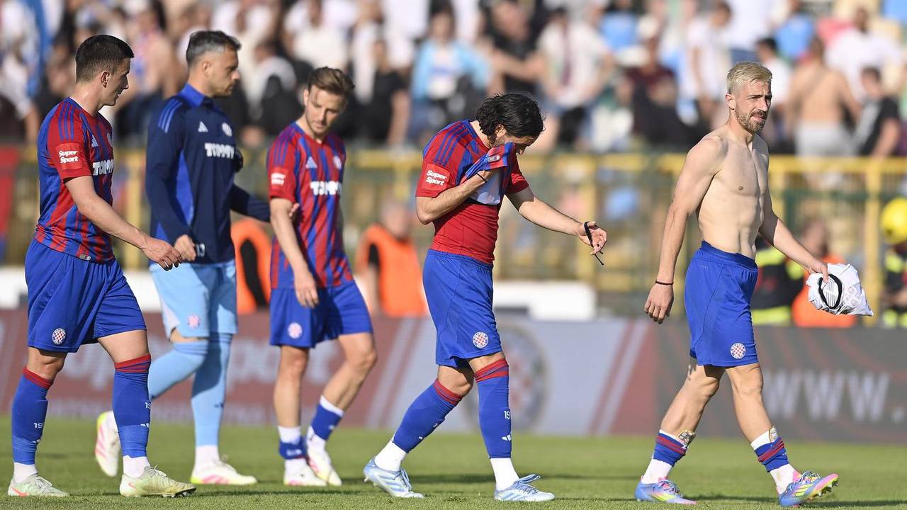 Bijesni navijači: Hoće li Hajduk sada vratiti komentare? Livaja, idi i spasi se! Gadljivo i bijedno