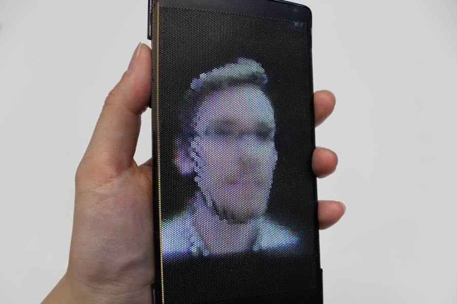 Holoflex je budućnost telefona? Savija se i prikazuje hologram