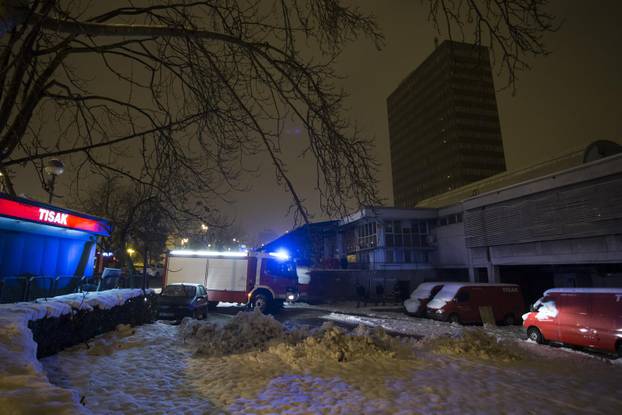 ARHIVA - 1.1.2015. Zagreb: Na elektri?nim instalacijama unutar prostorija Vjesnika izbio požar