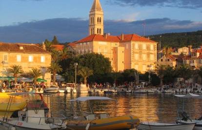 Primjedbe gradu Supetru zbog neevidentiranih troškova za održavanje javnih površina