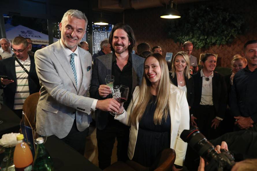 Zagreb: Doček izbornih rezultata u izbornom stožeru Marije Selak Raspudić