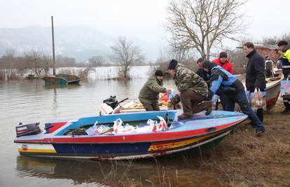 Nabujale rijeke: Poplava prijeti Kostajnici i Kosinju