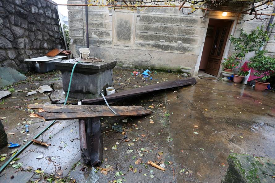 Pijavica je demolirala 3. maj: 'Prvo smo mislili da je potres!'