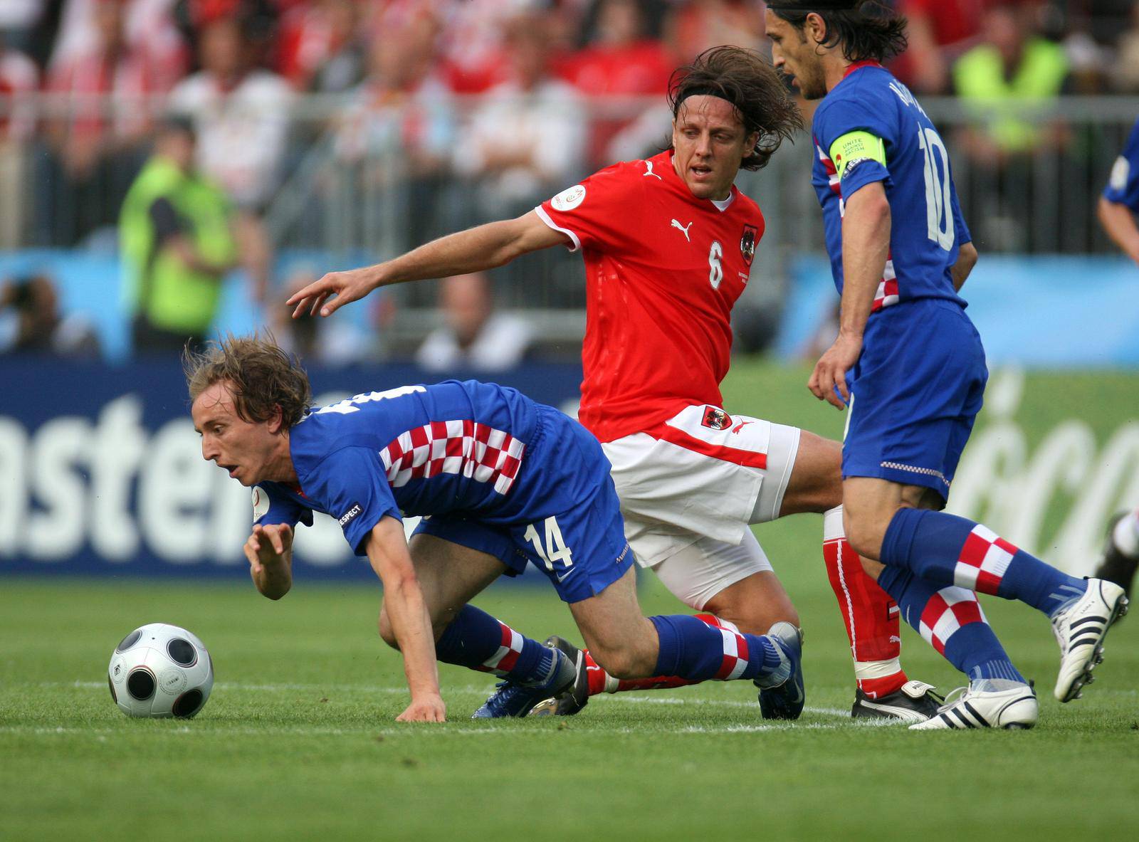Be?: Nogomet, EURO 2008, Hrvatska - Austrija