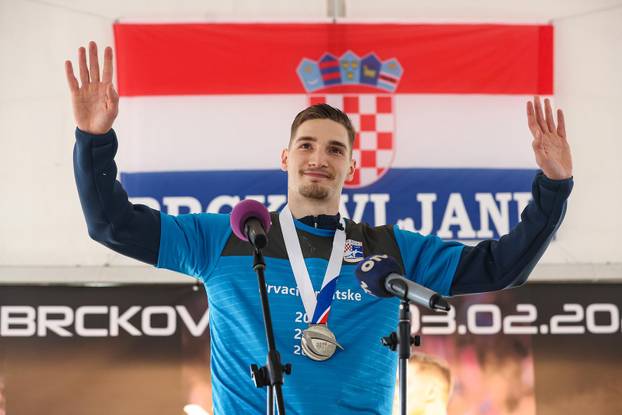 Zagreb: Doček srebrnog rukometaša Dominika Kuzmanovića u općini Brckovljani