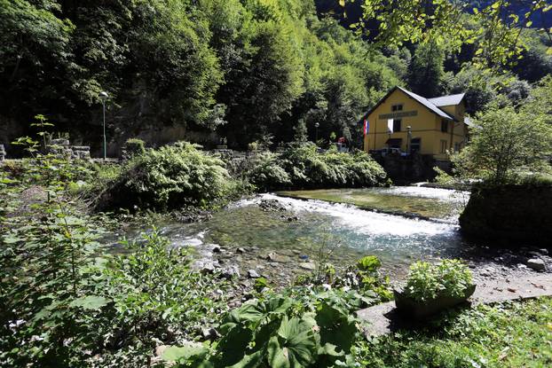 Zeleni vir - zaštićeni rezervat prirodnih vrijednosti u Hrvatskoj