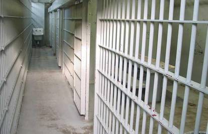 Svodnik se htio objesiti u ćeliji pred zatvorenicima