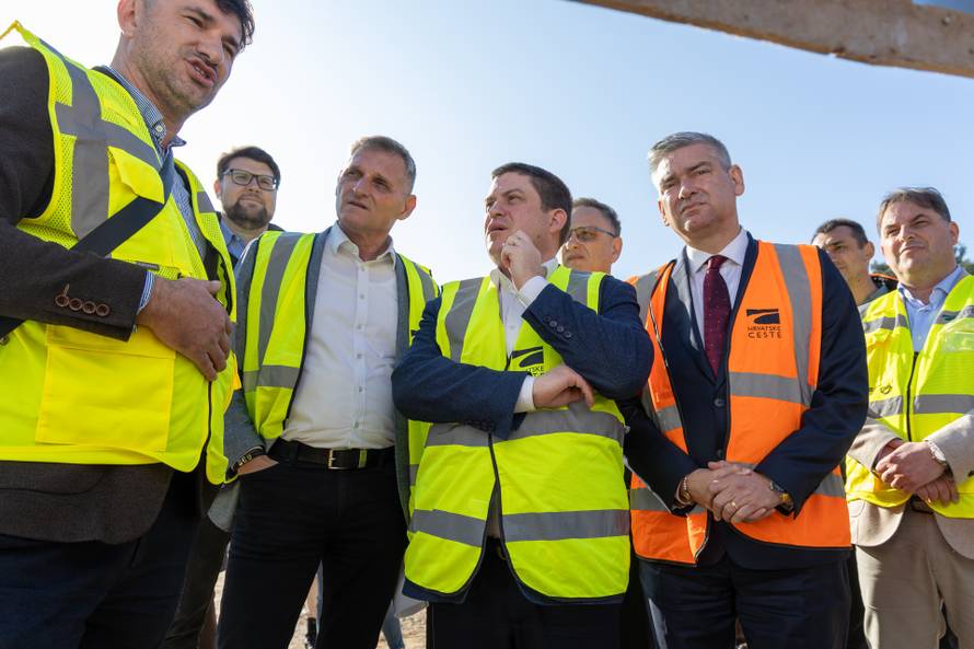 Pula: Ministar Butković obišao je gradilište cesta DC66 i DC75 na dionici Veli vrh-Pula