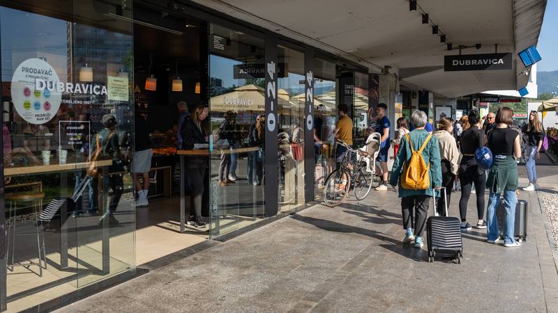 Uputite li se u jednu od rijetkih pekara koja radi u Zagrebu, naoružajte se strpljenjem... 12 pekara4