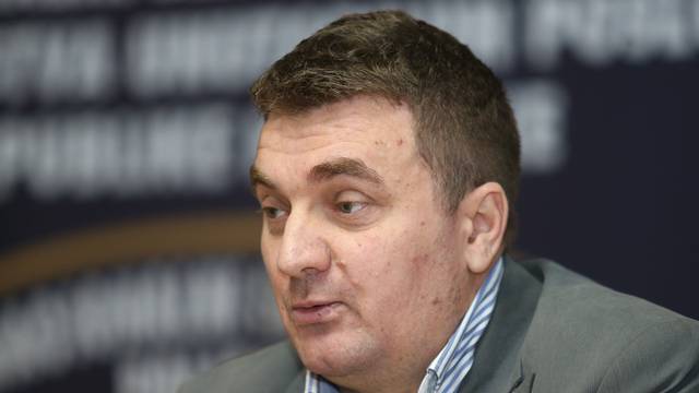 Nikola Kajkić: Skinuli su me do gola, pretraživali i maltretirali