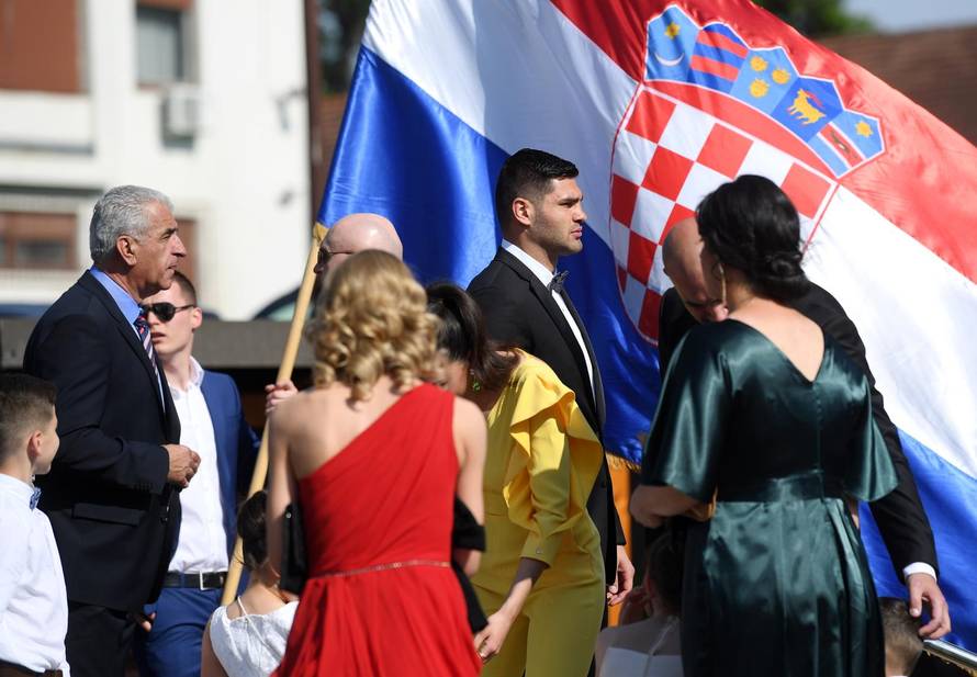 Vjenčanje boksača Filipa Hrgovića i Marinele Čaja u župi Svih svetih u Sesvetama
