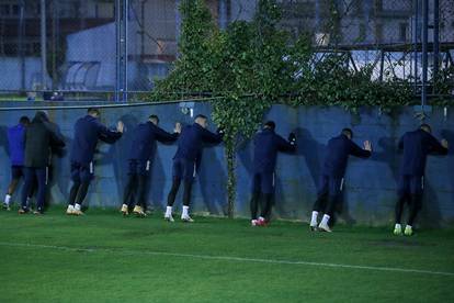 Dinamo odradio večernji trening uoči sutrašnje utakmice s Tottenhamom