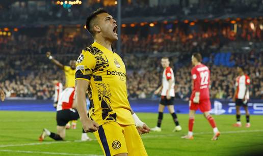 Inter slavio protiv Feyenoorda, Ivanušec susret gledao s klupe