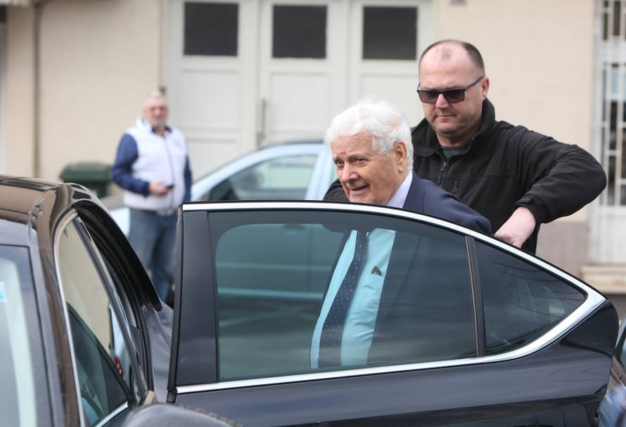 Fikret Abdić na sastanku o prekograničnoj suradnji u Dugoj Resi