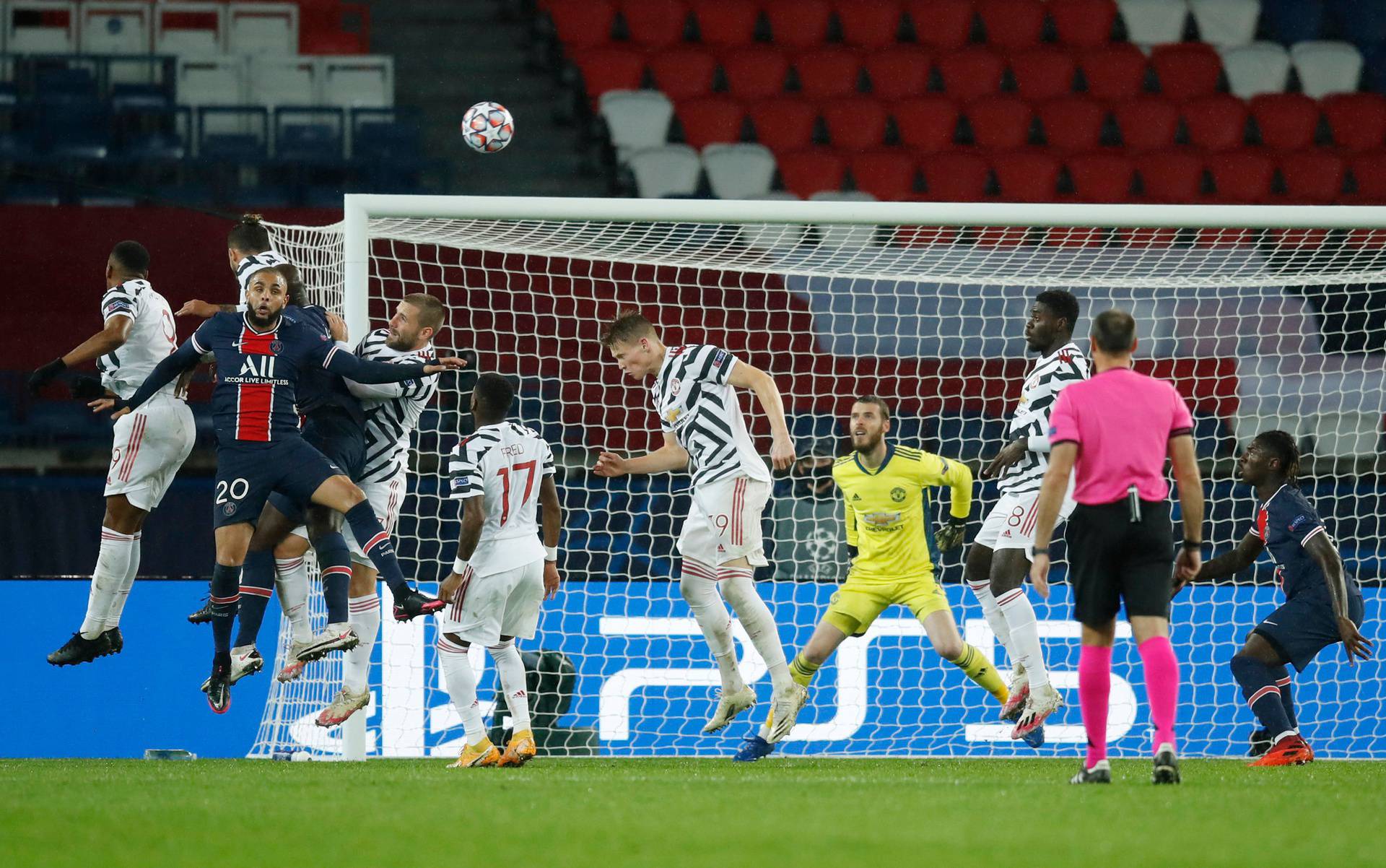 Champions League - Group H - Paris St Germain v Manchester United