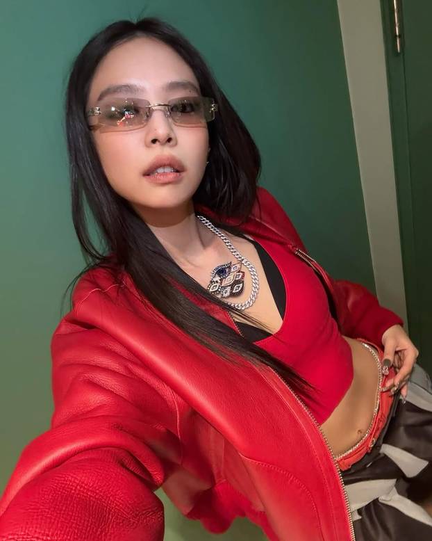 FOTO Članica grupe BlackPink: Jennie dominira ljestvicama diljem svijeta, bavi se i modom