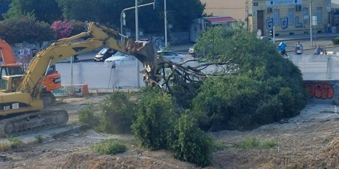 VIDEO U Splitu srušili staru pelegrinku na gradilištu: Građani bijesni, zvali i policiju...