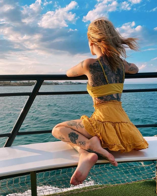 FOTO Puna je tetovaža i nema dlake na jeziku: Evo što govori o privlačnosti i samopouzdanju