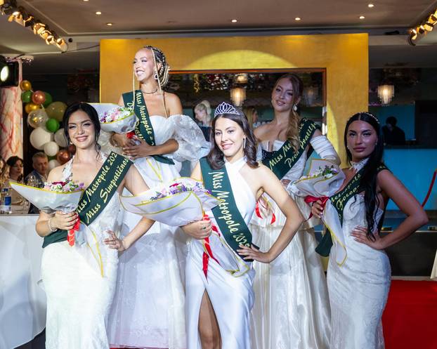 FOTO Ma, ovo se ne viđa često! Pogledajte kako je izgledao izbor za Miss Metropole...