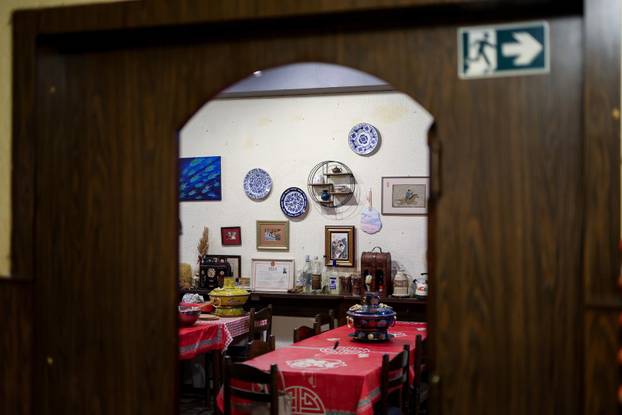 Zagreb: Kineski restoran i čajana Jing Yuan Teahouse u Gajnicama