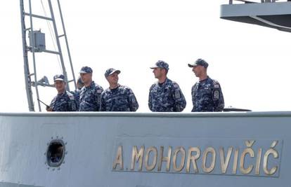 Posada 'Andrije Mohorovičića' spasila 137 izbjeglica s broda