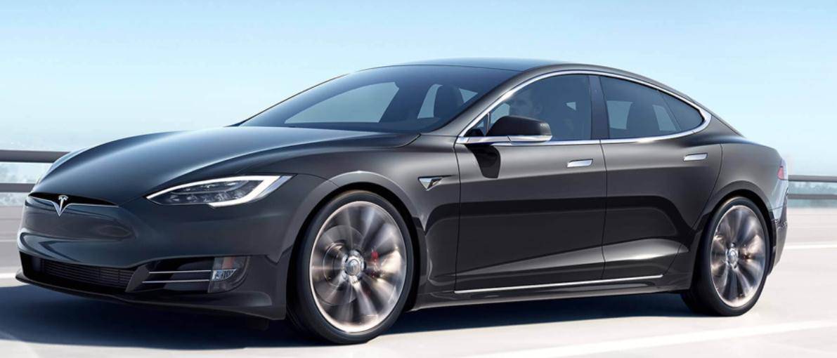 Novi problemi: Tesla će povući 123.000 modela S zbog greške