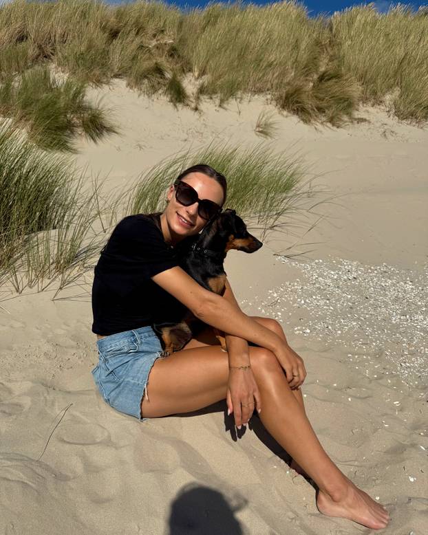 FOTO Jutta u reprezentaciji ima veliku konkurenciju! Femke Kok parira na utrkama i u tangicama