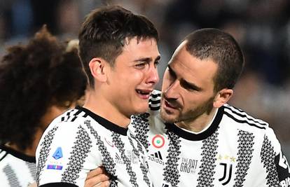 VIDEO Neutješni Dybala žestoko plakao na oproštaju od Juvea