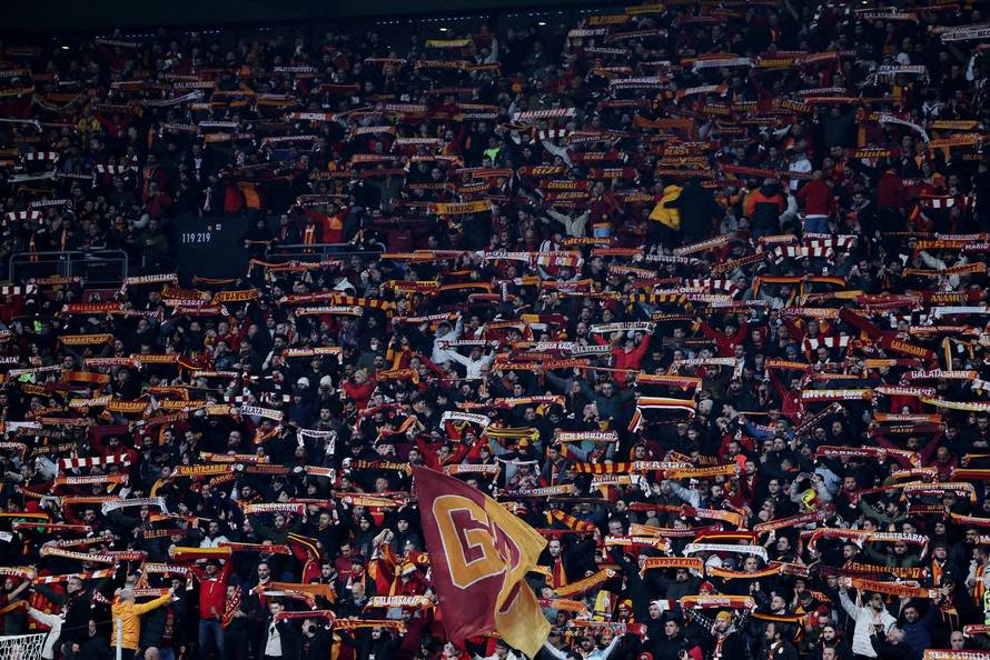 Super Lig - Galatasaray v Fenerbahce