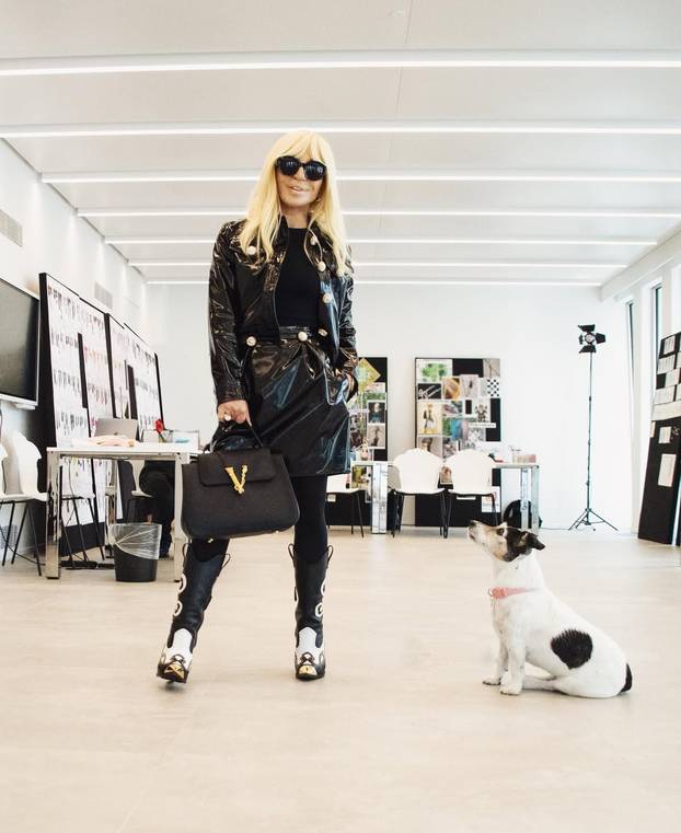 FOTO Donatella Versace opet je u centru pažnje zbog izgleda: Pogledajte kako se mijenjala...