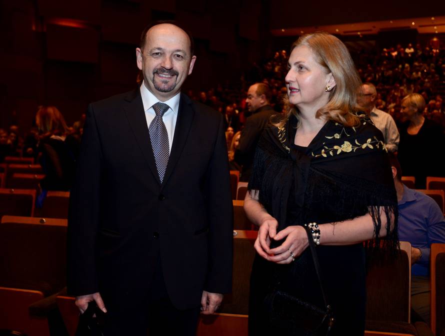 Rođo, dođi mi na listu: Rođaci Zokija i Plenkija idu na izbore